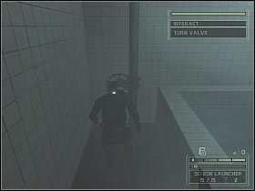 Unieszkodliwione w ten sposób działko na wszelki wypadek obejdź od tyłu - Shinjuku District Bath House (5) | Japan | Splinter Cell Chaos Theory - Tom Clancys Splinter Cell: Chaos Theory - poradnik do gry