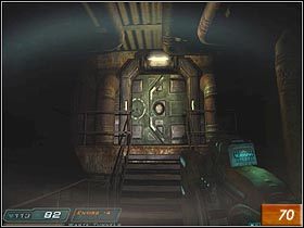 Tunel składa się z trzech części, oddzielonych pomiędzy sobą czerwonymi włazami - Erebus - Level 5 cz.2 | Doom 3 Resurrection of Evil - Doom 3: Resurrection of Evil - poradnik do gry