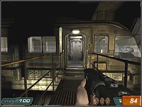 Z racji tego, że demon jest bardzo szybki, rozpocznij od spowolnienia czasu (Hell Time) - Erebus - Level 6 cz.2 | Doom 3 Resurrection of Evil - Doom 3: Resurrection of Evil - poradnik do gry