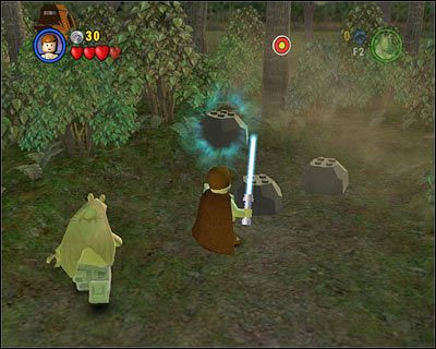 Na samym początku etapu skręć w prawo i ułóż z trzech klocków małą wieżyczkę - [E1] Chapter 2 - Kanistry 1-4 - LEGO Star Wars - poradnik do gry