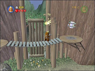 Kanister ten zbierzesz już zapewne w Story Mode, otwierając wyjście z plaży jako Wookie - [E3] Chapter 4 - Kanistry 4-7 - LEGO Star Wars - poradnik do gry