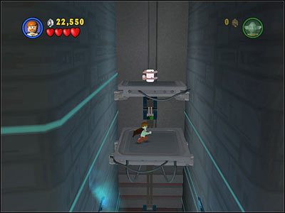 Kanister jest nad jedną z dźwigni, którą przełączasz w Story Mode - [E3] Chapter 5 - Kanistry 5-7 - LEGO Star Wars - poradnik do gry