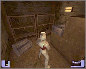 Na samym początku uważaj na pająki - - Jeraddo Temple | WORF | Star Trek Deep Space Nine The Fallen - Star Trek Deep Space Nine: The Fallen - poradnik do gry