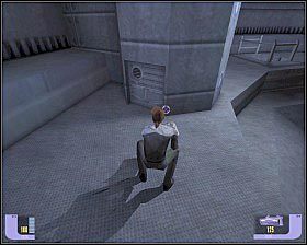 Przechodząc przez nie pamiętaj, że obok czai się na Ciebie strażnik, działko i Vorta (który na szczęście nie ma nigdzie alarmu) - - Arduria | WORF | Star Trek Deep Space Nine The Fallen - Star Trek Deep Space Nine: The Fallen - poradnik do gry