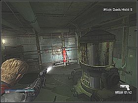 Zostaniesz zaatakowany przez dwa zombiaki - Find the radio room (2) | Statek | Cold Fear - Cold Fear - poradnik do gry