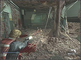 Skieruj się do najbliższych LEWYCH drzwi oznaczonych jako Security Crew Sleeping Room 2 (sypialnia) - Find the antidote for Anna (3) | Platforma | Cold Fear - Cold Fear - poradnik do gry