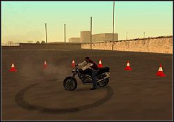 Szkoła jazdy motocyklem zlokalizowana jest w południowo-zachodnim Las Venturas, w dzielnicy Blackfield - GTA San Andreas: Szkoły (Schools) - GTA San Andreas - poradnik do gry