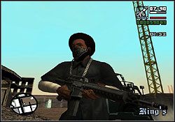 Należy nadmienić, że po budowie pląta się mnóstwo wściekłych robotników, mających ochotę rozwalić ci łeb łopatami, rozjechać buldożerami itd - GTA San Andreas: Garaż CJ-a (CJ) - San Fierro, solucja, opis przejścia - GTA San Andreas - poradnik do gry