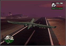 Po zaliczeniu zestawu misji Air Yard, przypomni ci telefonicznie o sobie Rosenberg - GTA San Andreas: Mafia (biały kwadratowy znak) - Las Venturas, solucja - GTA San Andreas - poradnik do gry