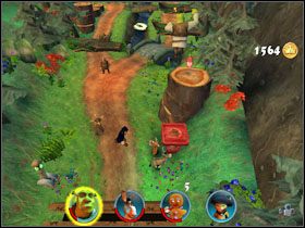 Gdy natrafimy na dwie piły obok siebie, przebiegamy szybko Kotem w Butach na drugą stronę i równie prędko korzystamy ze znajdującej się tam wajchy - [Solucja] Etap 5 - Na ścieżce cz.3 | Shrek 2 Team Action - Shrek 2: Team Action - poradnik do gry