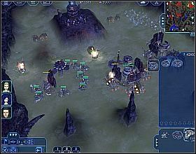 Kiedy znacznie zmiękczysz umocnienia, możesz rozpocząć naloty na główną bazę, znajdującą się na północnym wschodzie [5] - [LC 7] Pod osłoną komety | Earth 2160 - Earth 2160 - poradnik do gry