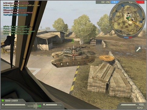 Czołg samotny to czołg biedny. Gdy jednak z pomocą przylatuje helikopter bojowy, to co innego... - Teamplay | ABC Żołnierza | Battlefield 2 - Battlefield 2 - poradnik do gry