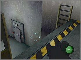 Zejdź po schodach i udaj się do większego pomieszczenia LS , z wielkimi, fioletowymi słupami - Etap 9 | Solucja | Area 51 - Area 51 - poradnik do gry