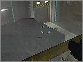 Zanim jednak to uczynisz, zauważ, że na prawo od wejścia do wspomnianego laboratorium znajduje się metalowa konstrukcja LS - Etap 10 | Solucja | Area 51 - Area 51 - poradnik do gry