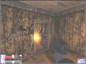 By przejść dalej, będziesz musiał przecisnąć się przez dziurę widoczną na lewym obrazku - [01] Slum area cz.3 w Hellforces - Hellforces - poradnik do gry