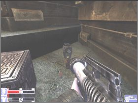 Przeszukaj to miejsce - znajdziesz Aliens dental plate oraz sporo ekwipunku (lewy obrazek) - [11] Iron city cz.4 | Hellforces - Hellforces - poradnik do gry