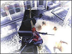 Po znalezieniu się na ulicy możesz spróbować powalczyć z okolicznymi przeciwnikami, ale nie jest to konieczne - [7] Meatpacking District - Alleys and Rooftops cz.4 | BloodRayne 2 - BloodRayne 2 - poradnik do gry