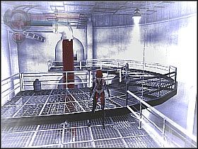 W jednym z pomieszczeń natrafisz na gostka skrywającego się za powalonym stołem (screen 1) - [14] Wetworks - Electrification Silos cz.2 | BloodRayne 2 - BloodRayne 2 - poradnik do gry