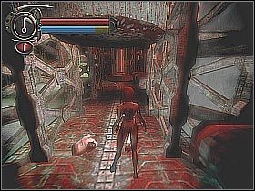 Zauważ, iż otworzyła się bramka (screen 1), przez co po raz drugi będziesz miał okazję do tego, aby powyżywać się nieco na okolicznych przeciwnikach - [18] Wetworks - Bone crushers and Furnace cz.1 | BloodRayne 2 - BloodRayne 2 - poradnik do gry