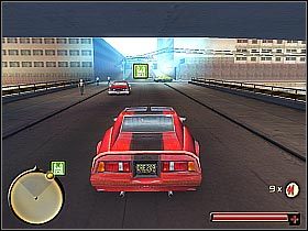 Po dotarciu na miejsce rozjedź stojących przy bramce ochroniarzy, możesz również wyskoczyć z auta i osobiście rozprawić się z atakującymi Cię gostkami (screen 1) - [10] El Macho Meeting | Total Overdose - Total Overdose: A Gunslingers Tale in Mexico - poradnik do gry