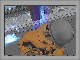 Podbiegnij szybko do robotnika uważając przy tym na okoliczne wyładowania, a następnie wciśnij F, aby go podnieść (screen 1) - [Opis przejścia] Misja 3 - R.H.I.N.O. cz.1 | Ultimate Spider-Man - Ultimate Spider-Man - poradnik do gry