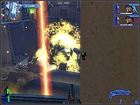 Przebij się przez teren i wejdź schodami na górę, a następnie skorzystaj z przejścia z prawej - Misja 2 - Wielki chłopiec | Opis przejścia | Bet on Soldier Krwawy Sport - Bet on Soldier: Krwawy Sport - poradnik do gry