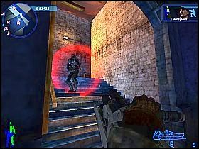 Najpierw czeka cię dość długi dialog między dwoma mistrzami, dopiero po jego zakończeniu rozpocznie się walka - Misja 8a - Zagłada | Opis przejścia | Bet on Soldier Krwawy Sport - Bet on Soldier: Krwawy Sport - poradnik do gry