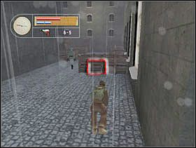 Podchodzimy do skrzynek i czekamy aż sierżant przejdzie. - [Solucja] GERMAN TOWN cz.4 - II Wojna Światowa: Pilot Down - Na Tyłach Wroga - poradnik do gry