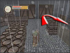 Ostrożnie obchodzimy beczki uważając, czy nie przyciągamy zbytnio uwagi przechodnia lub żołnierza. - [Solucja] GERMAN TOWN cz.1 - II Wojna Światowa: Pilot Down - Na Tyłach Wroga - poradnik do gry