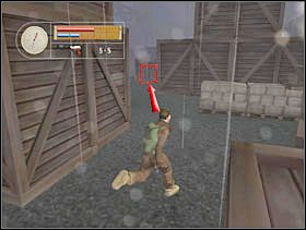 ... zobaczymy mniej więcej taki obraz. Stąd podbiegamy do zaznaczonej skrzyni i czaimy się przy niej (uważamy na kręcącego się przy niej wojskowego). - [Solucja] DOCKYARD cz.5 - II Wojna Światowa: Pilot Down - Na Tyłach Wroga - poradnik do gry