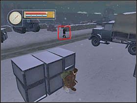 Przyczajamy się przy skrzyniach i czekamy, aż szeregowiec, który zobaczył zwłoki, do nich podejdzie. - [Solucja] SIEGFRIED LINE cz.2 - II Wojna Światowa: Pilot Down - Na Tyłach Wroga - poradnik do gry