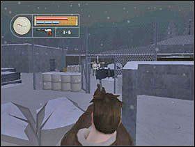 (o tym właśnie przed chwilą mówiłem) Zabijamy najpierw tego stojącego przodem do nas. Chowamy się za beczkami. - [Solucja] SIEGFRIED LINE cz.5 - II Wojna Światowa: Pilot Down - Na Tyłach Wroga - poradnik do gry