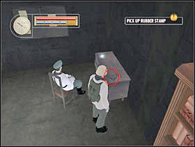 Podchodzimy do biurka, zabieramy stempel i wracamy do kominka - [Solucja] OCCUPIED FORT cz.5 - II Wojna Światowa: Pilot Down - Na Tyłach Wroga - poradnik do gry