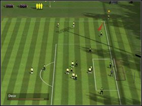 Znacznie trudniej strzelić gola z rzutu wolnego (w przeciwieństwie do poprzedniej FIFY) - Stałe fragmenty | Jak grać FIFA 06 - FIFA 06 - poradnik do gry