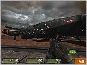 Po prawej stronie zlokalizowany jest budynek (#41), z którego prowadzony jest ostrzał pobliskiego terenu - [Solucja] MCC Landing Site | Quake 4 - Quake 4 - poradnik do gry