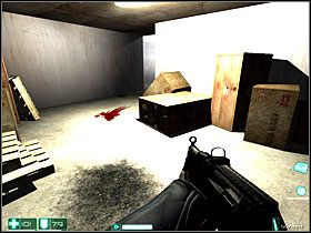 Trafisz do pokoju, skąd zabierz leżący na stole Pistolet maszynowy RPL - Pierwsze spotkanie (4) | Interwał 02 | FEAR - F.E.A.R.: First Encounter Assault Recon - poradnik do gry