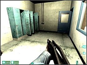 Za oknem zauważysz dwóch żołnierzy, prócz nich jest jeszcze dwóch - Exeunt Omnes (3) | Interwał 03-D | FEAR - F.E.A.R.: First Encounter Assault Recon - poradnik do gry