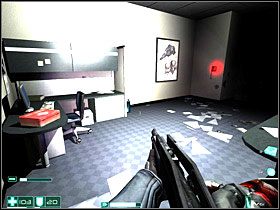 Idź dalej patrząc na kolejny pokój - w nim będzie kolejny zabójca - Obserwatorzy (2) | Interwał 04-B | FEAR - F.E.A.R.: First Encounter Assault Recon - poradnik do gry