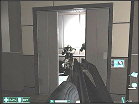 W pokoju po lewej będzie Apteczka - Bishop (2) | Interwał 05-A | FEAR - F.E.A.R.: First Encounter Assault Recon - poradnik do gry