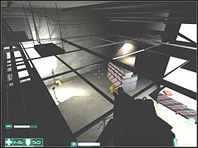 Po beczce i drewnianych półkach wskocz na górę - Bishop (3) | Interwał 05-A | FEAR - F.E.A.R.: First Encounter Assault Recon - poradnik do gry