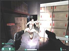 Wejdź tyłem do następnego pomieszczenia - Punkt zero (1) | Interwał 11 | FEAR - F.E.A.R.: First Encounter Assault Recon - poradnik do gry