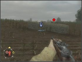 Zaraz potem czas się wreszcie ruszyć (niemiecki moździerz). Musisz działać sprawnie, szybko i zdecydowanie. Trzymaj się (razem z sekcją szturmową) lewego skraju pola. Poruszajcie się od przeszkody do przeszkody osłaniając nawzajem ogniem. - [Solucja] Rozdział 3 Three Patrol Action cz.3 - Brothers in Arms: Earned in Blood - poradnik do gry