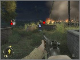 Potem przestaw kompanów za kolejny murek jeszcze bardziej na prawo - ma to służyć obróceniu niemieckiej puszki w ich kierunku a tym samym pokazaniu wrażliwego boku Stuartowi. Uważaj na niemieckich piechurów, którzy będą próbowali przebiec na tą stronę - wykończ ich kiedy sie przemieszczają. - [Solucja] Rozdział 5 Chateau Colombieres cz.3 - Brothers in Arms: Earned in Blood - poradnik do gry