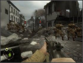 Ziemia trzęsie się od wybuchów niemieckich granatów moździerzowych. Wykorzystując kupki gruzu na ulicy jako osłonę dla Twoich ludzi każ im strzelać do Fryców na wprost - jednej sekcji do tych po lewej, drugiej - do tych po prawej. Niemiaszek stojący na pięterku po prawej powinien zostać również przygwożdżony kiedy kumple ostrzelają Szwabów z prawej. Sam znajdź przejście (po prawej stronie ulicy za gruzami), ... - [Solucja] Rozdział 8 Close Quarters cz.1 - Brothers in Arms: Earned in Blood - poradnik do gry