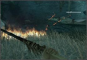 Dotrzesz na polanę z wysoką trawą, gdy na nią wejdziesz tubylcy z prawej ognistymi pociskami zapalą ją - [Solucja] Heading Back | Peter Jacksons King Kong - Peter Jacksons King Kong - poradnik do gry