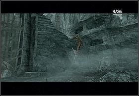 Gdy ogień zgaśnie Ann znów zadziwi nas sprytem i wchodząc po ścianie (obok zamkniętej bramy) otworzy nam przejście (gdy będzie się spinać osłania ją przed potworami) - [Solucja] Necropolis cz.2 | Peter Jacksons King Kong - Peter Jacksons King Kong - poradnik do gry