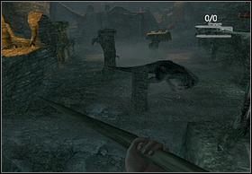 Aby się z niej wydostać musisz otworzyć bramę, ale jak zawsze musi istnieć niewielki haczyk, znów nie ma uchwytu do otwarcia (znajduje się po drugiej stronie jaskini) - [Solucja] To The Lair cz.2 | Peter Jacksons King Kong - Peter Jacksons King Kong - poradnik do gry