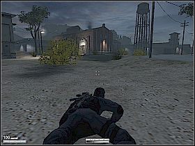 Podejdź do skrzyni i odbij od nich w prawo do zaciemnionego miejsca przy dużym kontenerze [1] - Więzienie w Kolumbii | Kameleon - Kameleon - poradnik do gry