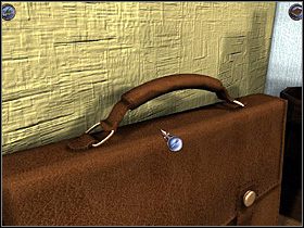 Sięgnąłem teraz po te zdjęte ze szklanki i porównałem je - ROZDZIAŁ IV - cz.3 | Agatha Christie I Nie Było Już Nikogo - Agatha Christie: I Nie Było Już Nikogo - poradnik do gry