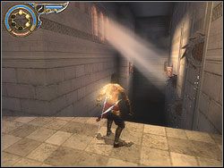 Czeka cię teraz prawdziwe wyzwanie, bowiem w murze przed tobą tkwią aż trzy ruchome tarcze - [41] The Middle Tower (średnia wieża) | Prince of Persia Dwa Trony - Prince of Persia: Dwa Trony - poradnik do gry